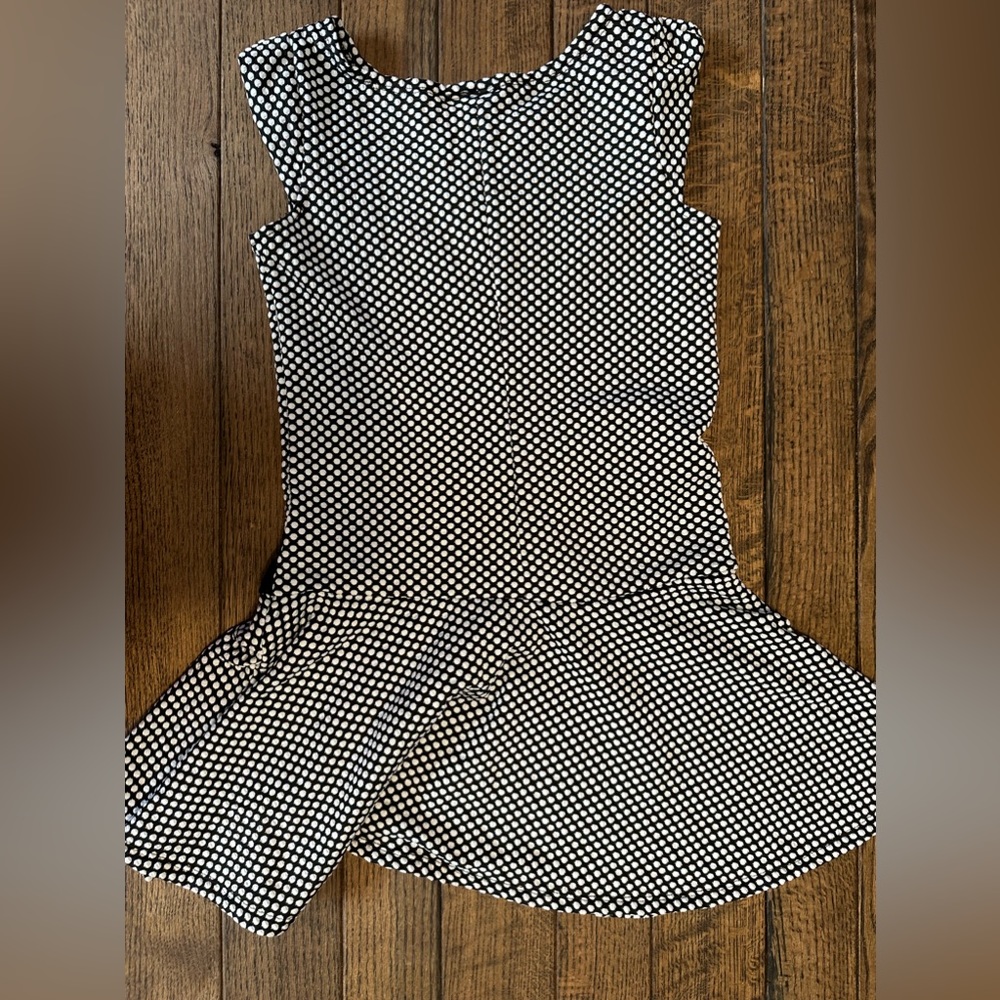 Polka dot girls dress sz7